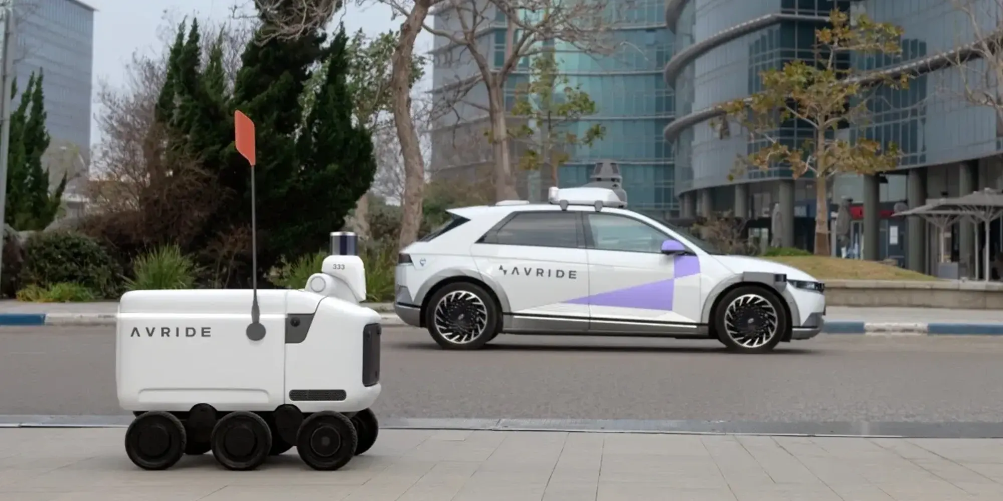 Explore Uber’s robotaxi strategy in 2025