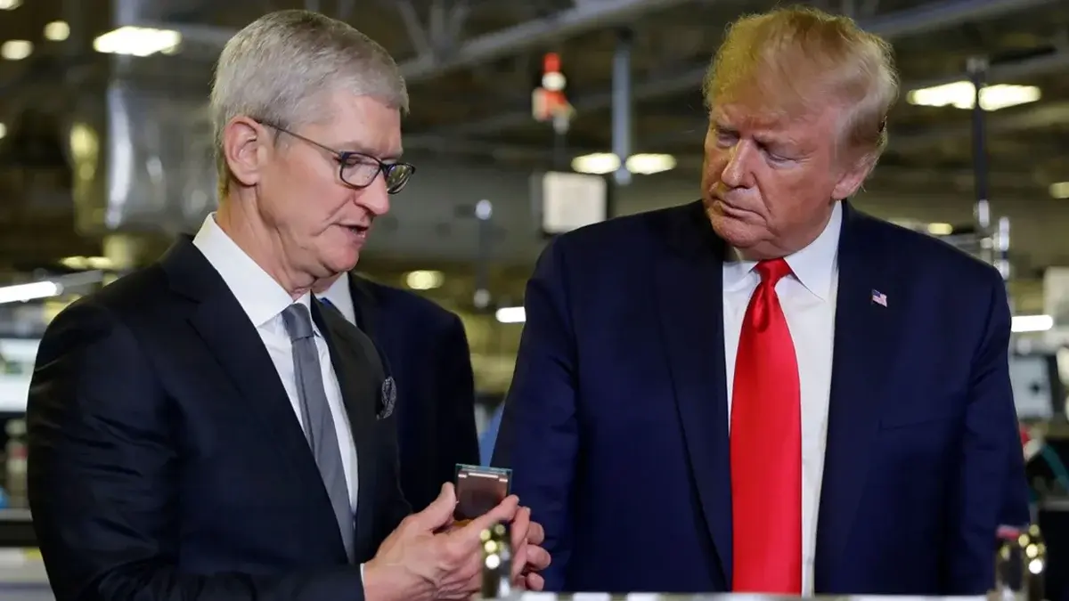 Trump tim cook