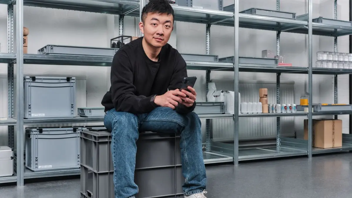 Nothing raises funding for AI device