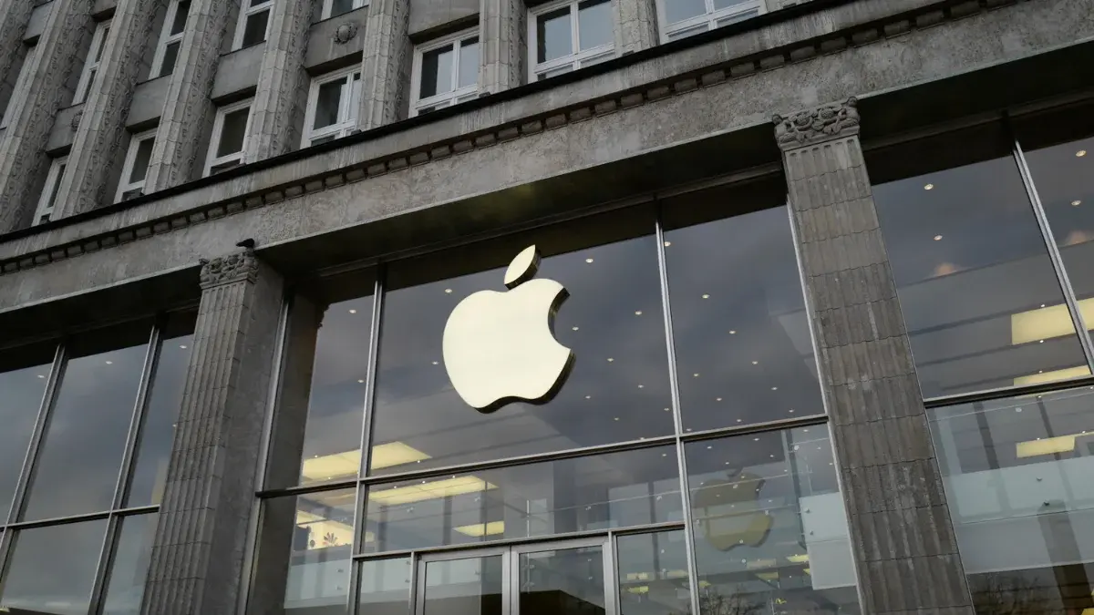 Apple alternative app stores Japan