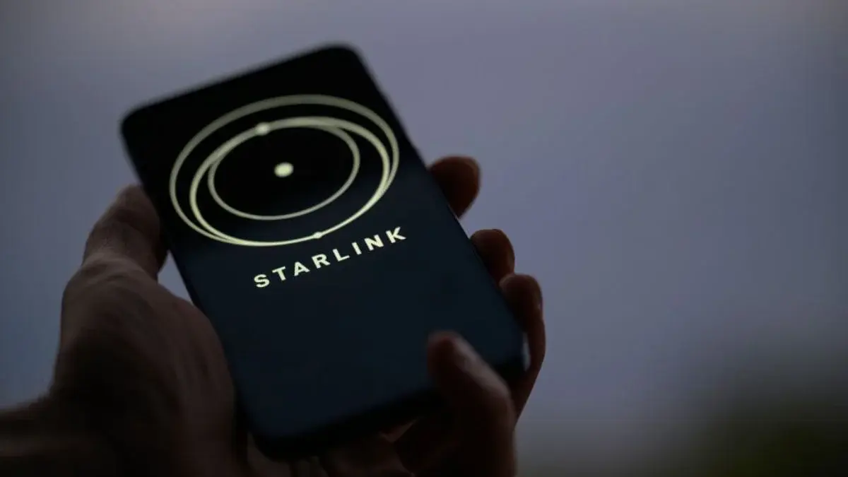 Starlink satellite orbit change