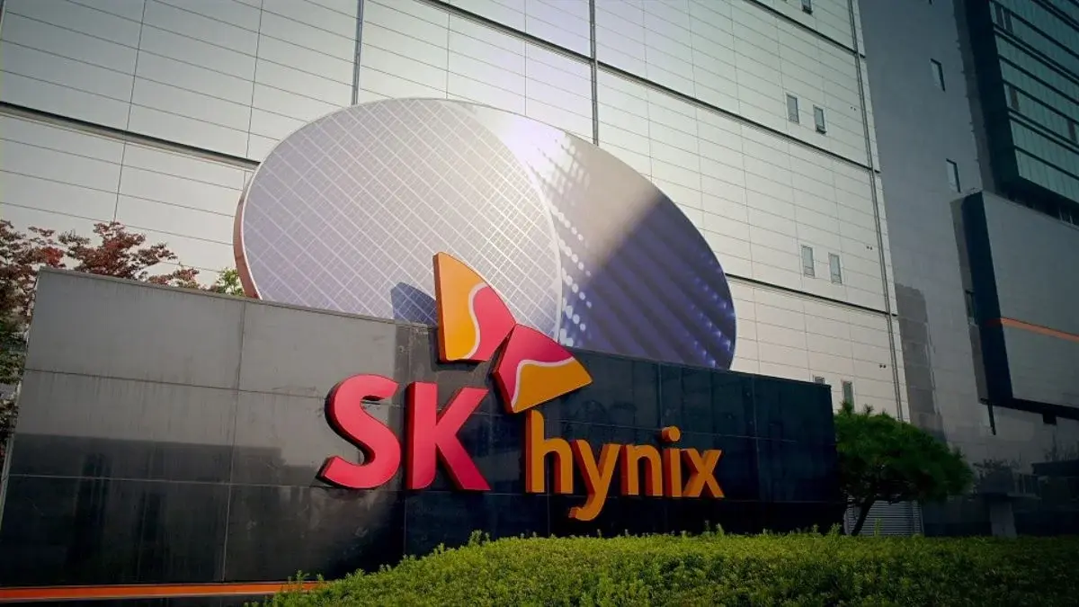 SK Hynix shares hit record high