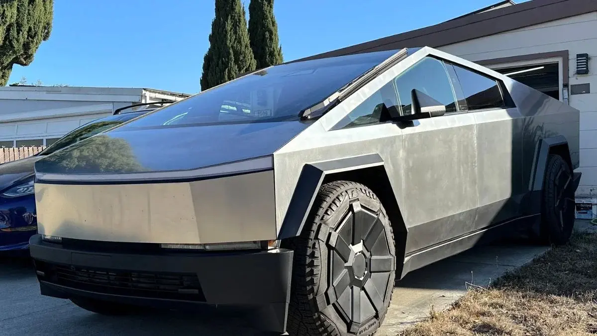 Tesla Cybertruck price cut