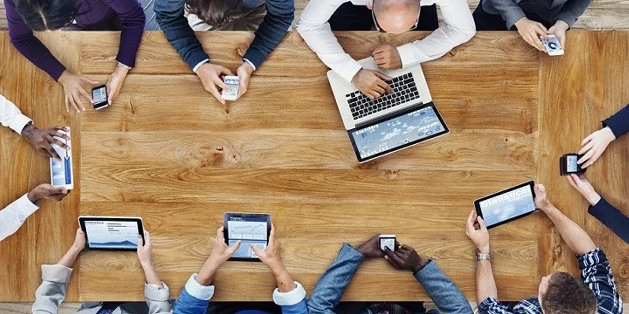 Guide To Improve Employee Digital Experience Want to improve your employee Productivity? In this blog