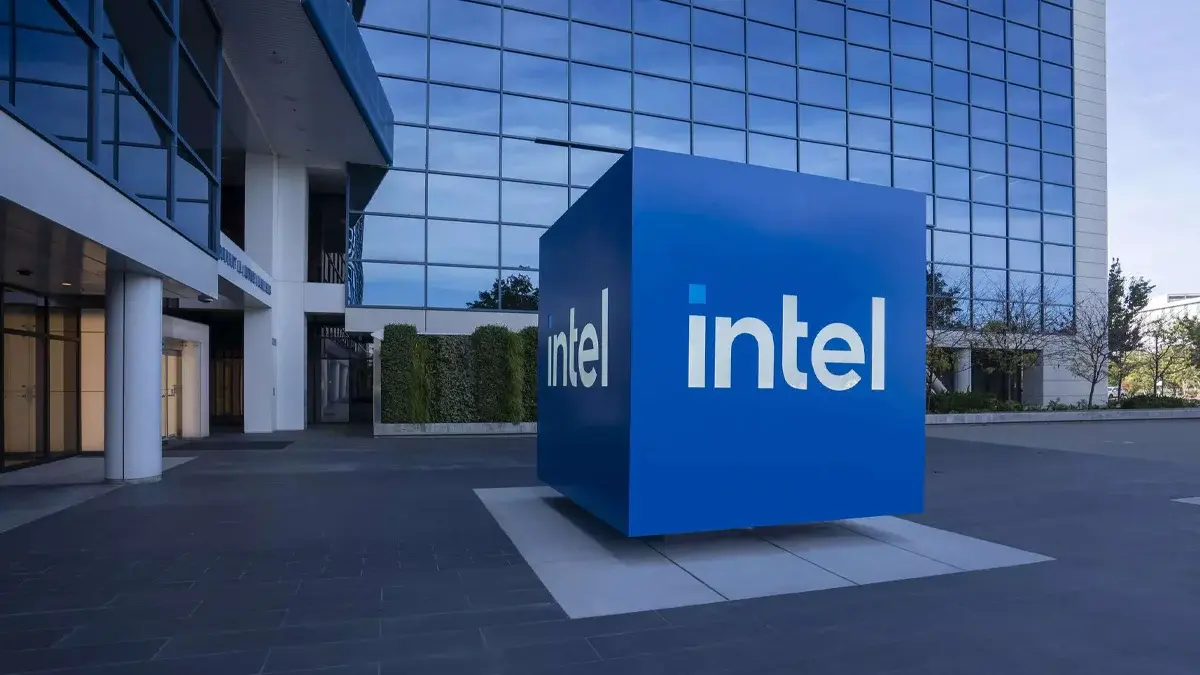 Apollo Global to Invest in Intel If New Deal Succeeds Apollo Global invest Intel