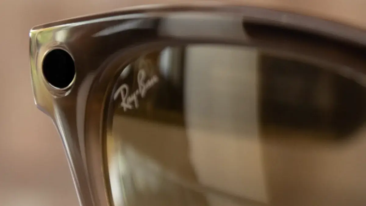 Why Meta’s Ray-Bans Smart Glasses Have Sparked a Wave of FOMO in Big Techs Smart glasses