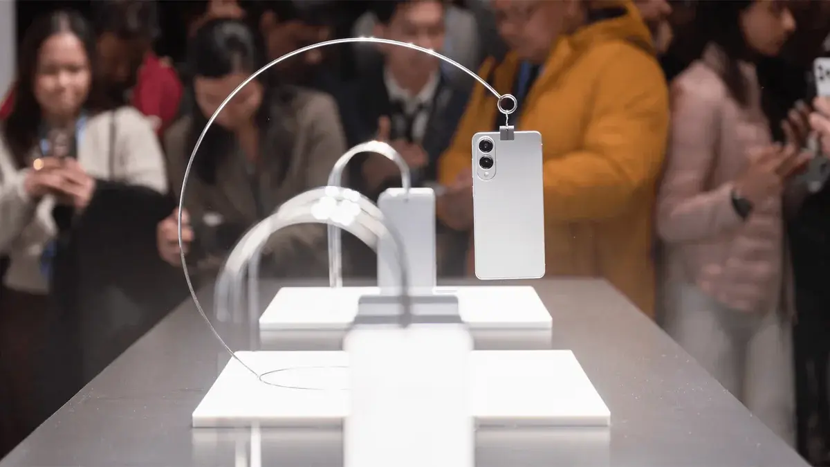 Samsung Unveils AI Smartphones with Qualcomm Chips, Teases Sleeker Galaxy S25 Edge Samsung Qualcomm Chips