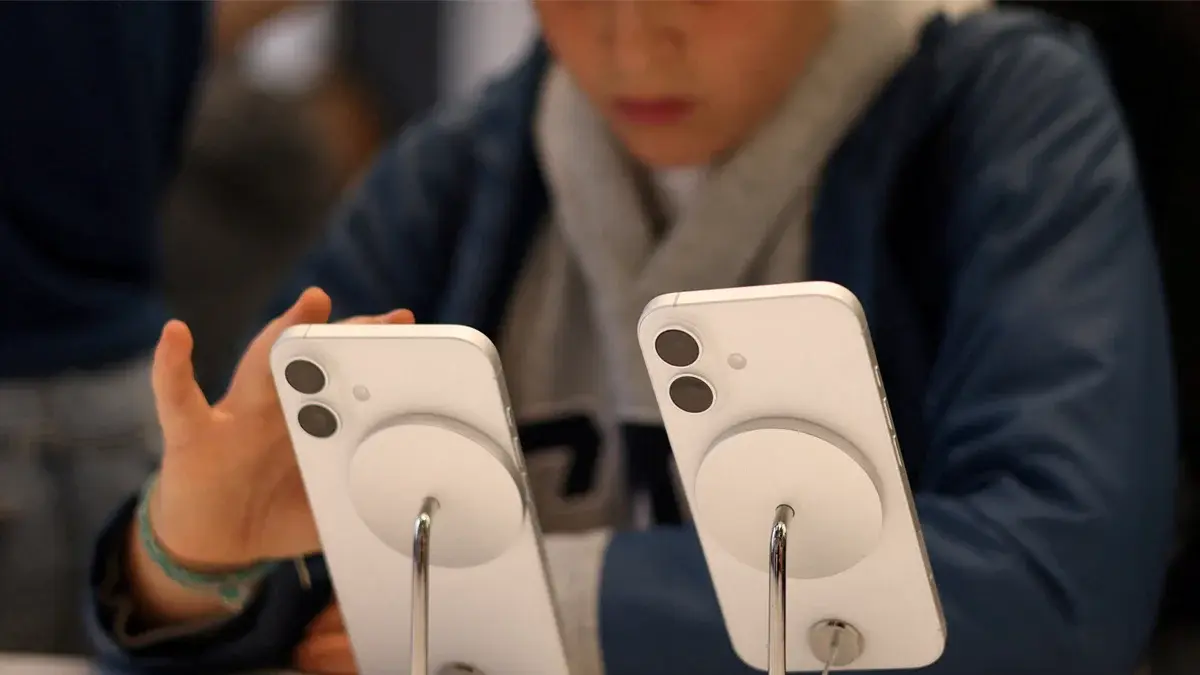 Apple Gets Certification for iPhone, Still Needs Permits to Resume Commercial Sales iPhone Indonesia certification