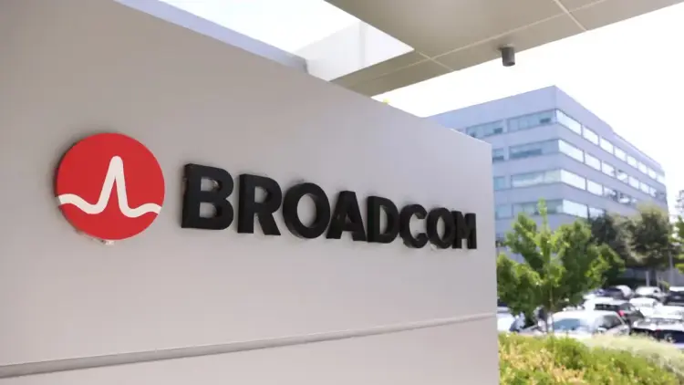 Broadcom Stock Tumbles 5% on News of Missing Q4 AI Earnings Forecast Broadcom Stock Tumbles 5% on News of Missing Q4 AI Earnings Forecast - TechResearch