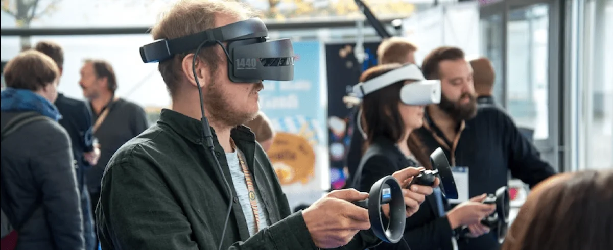 VR and AR Technology